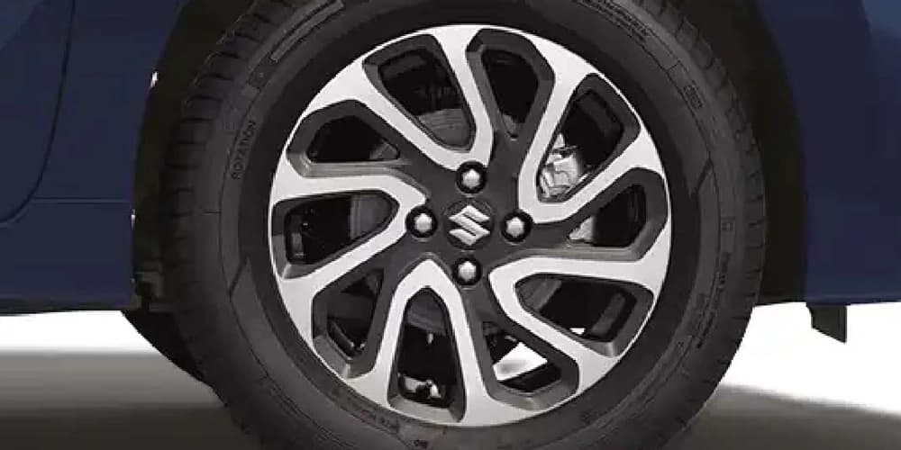 Maruti Baleno's premium 16-inch diamond-cut alloy wheels | Explore hatchback variants