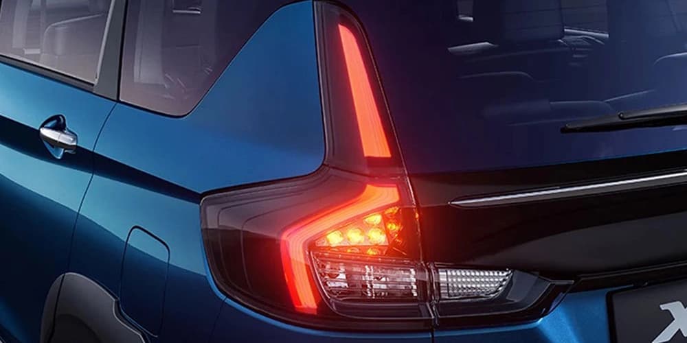 NEXA Maruti Suzuki XL6 with Smoke Grey LED Tail Lamps with Light Guide in Mumbai, Thane and Palghar at Shivam Autzone.